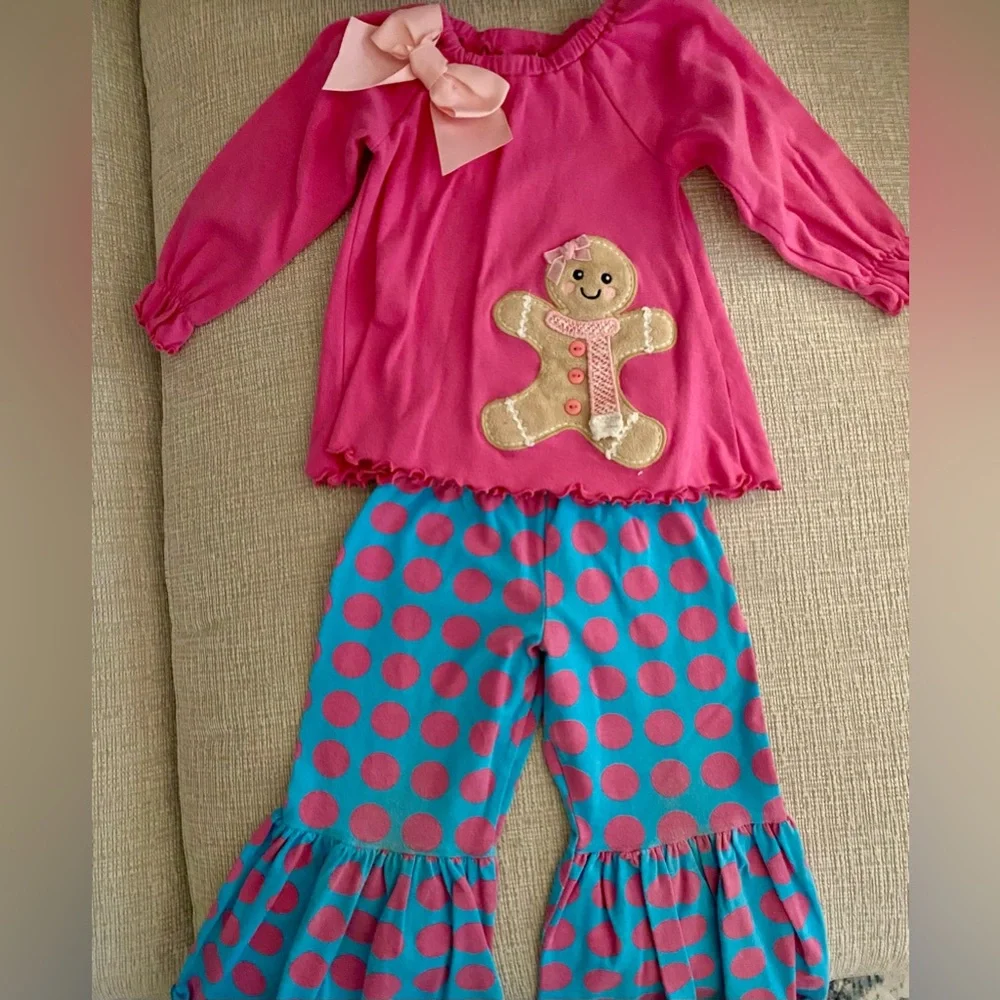 Gingerbread outfit - Picture 1 of 1